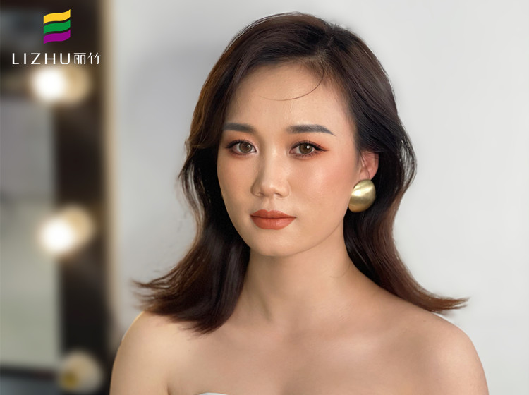 輕泰妝造型，南寧網(wǎng)紅彩妝造型學(xué)校作品