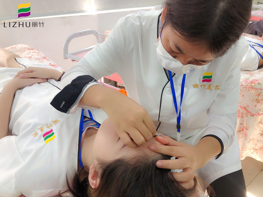 紋眉后的隱藏注意事項，廣西紋繡學紋眉幫你總結(jié)