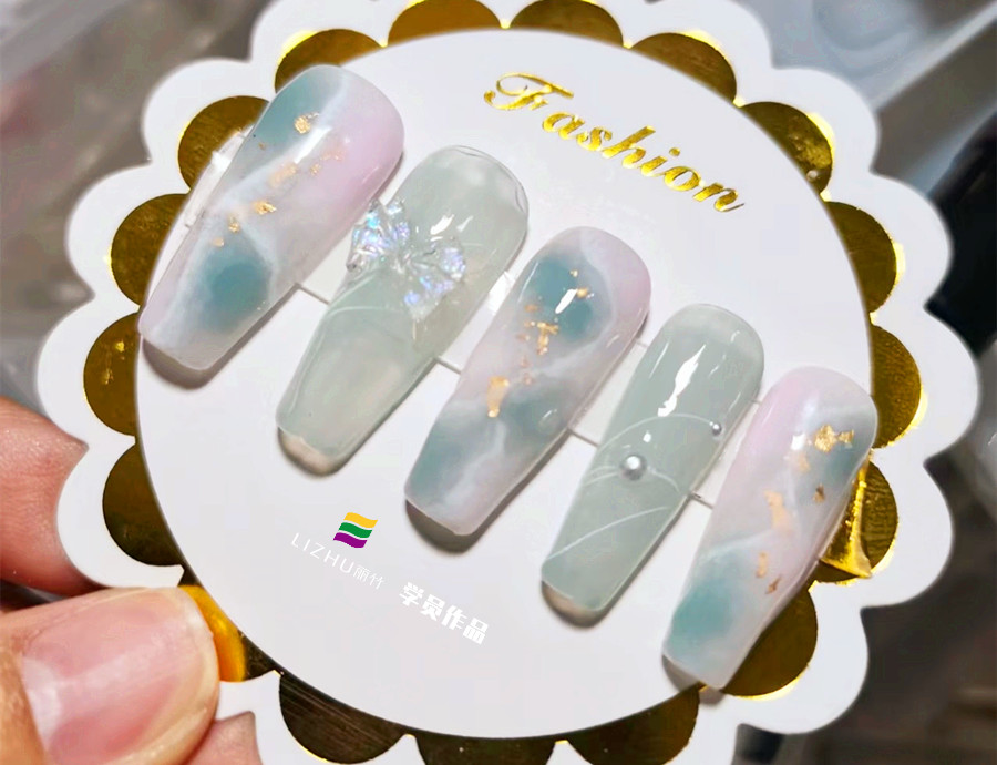 日式彩繪暈染美甲 | 廣西專業(yè)正規(guī)美甲師學校作品