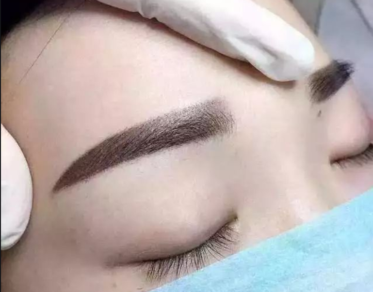 紋眉發(fā)生排斥怎么辦？零基礎(chǔ)學(xué)紋繡廣西