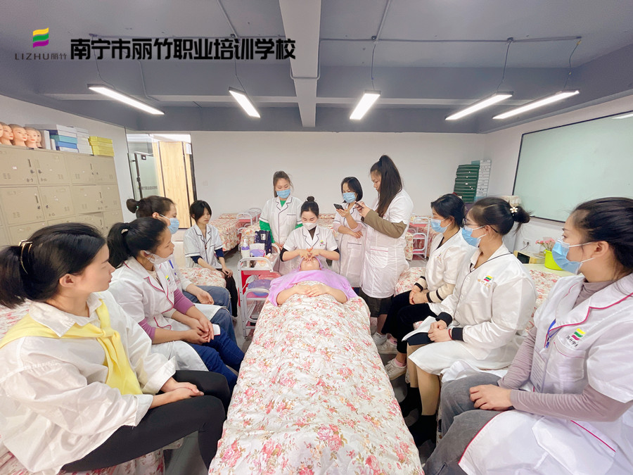 零基礎學面部按摩 | 零基礎學面部按摩