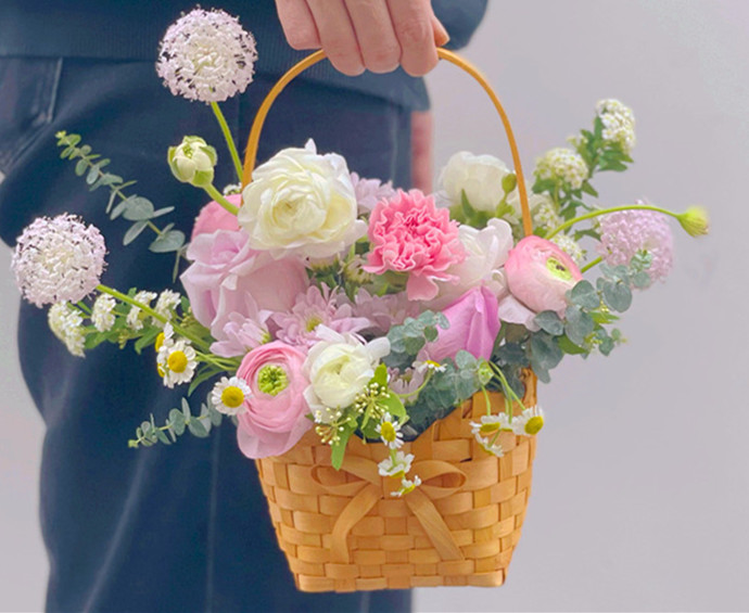 韓式手提花籃，南寧鮮花培訓(xùn)作品