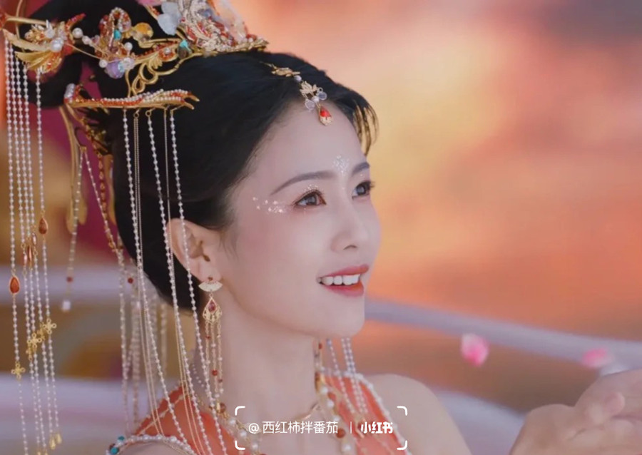 白鹿國(guó)風(fēng)眼妝教程，南寧培訓(xùn)美妝