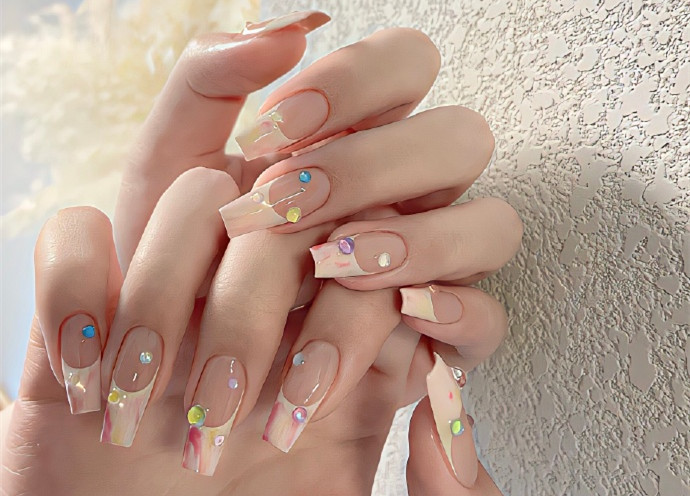 氛圍感美甲，南寧網(wǎng)紅美甲造型培訓(xùn)推薦