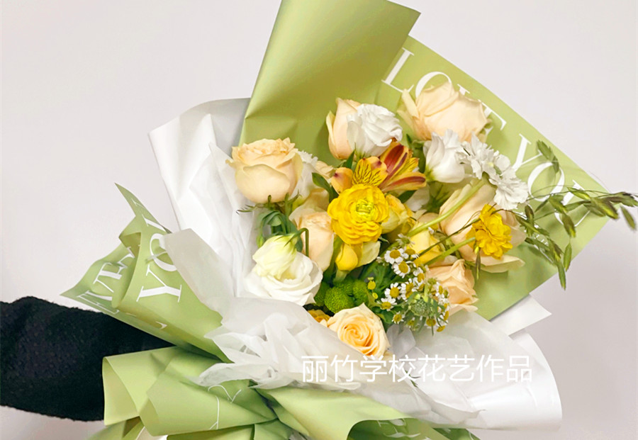 韓系花束的特點(diǎn)，廣西學(xué)插花藝術(shù)