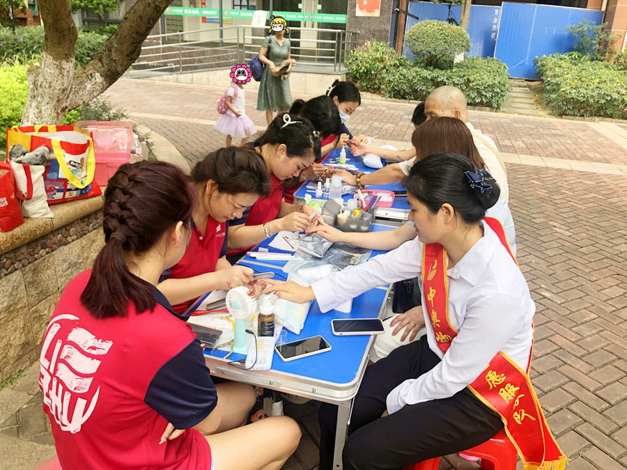 免費美甲活動&社區(qū)美甲活動，南寧美甲學(xué)校在行動