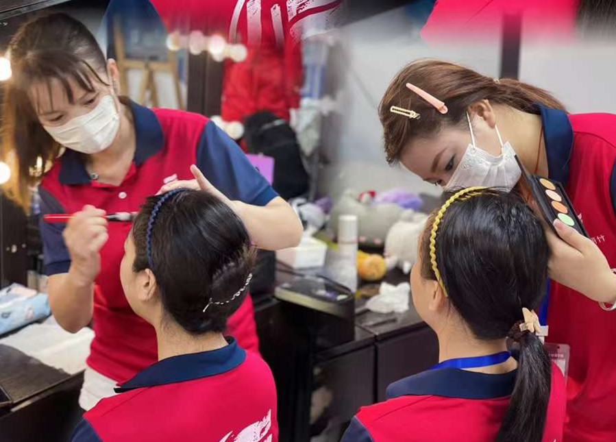 ?零基礎(chǔ)學(xué)化妝盤發(fā) | 南寧化妝培訓(xùn)盤扎發(fā)