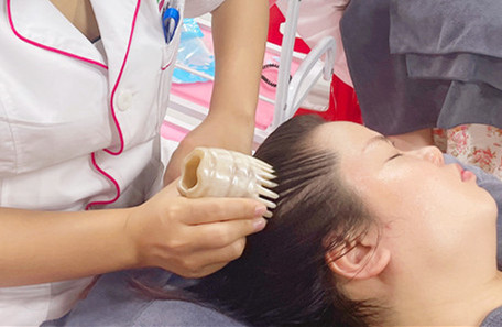 南寧養(yǎng)發(fā)頭療培訓(xùn)：梳頭為什么要選牛角梳？