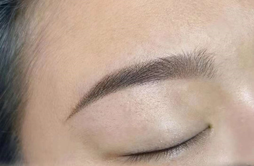 紋眉怎么選顏色？廣西南寧紋繡學(xué)校教你