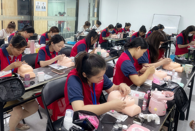 廣西南寧美睫培訓(xùn) | 廣西美睫學(xué)校哪家好？