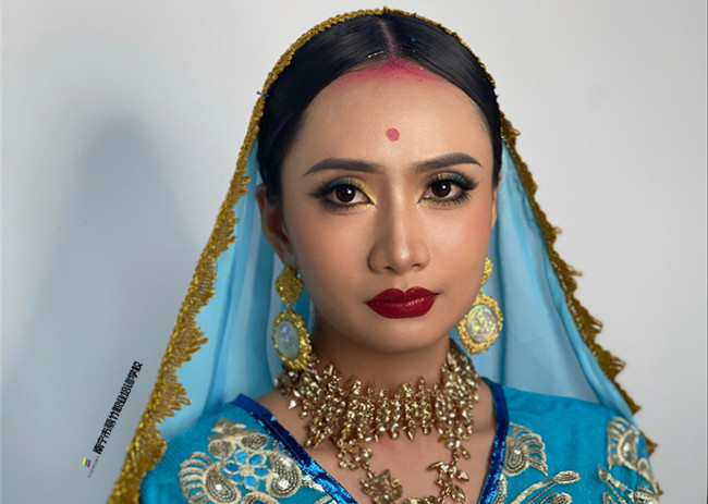 異域風(fēng)情印度妝，南寧化妝培訓(xùn)舞臺(tái)妝