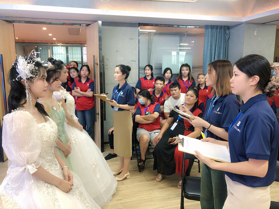 1695348744492300.jpg 彩妝評比.JPG