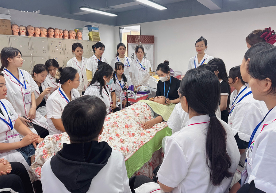 使用美容儀器注意事項，南寧美容儀器培訓(xùn)班教學(xué)