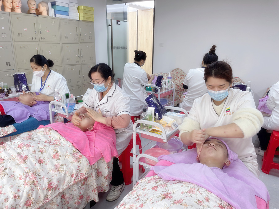 廣西美容養(yǎng)顏：如何保持皮膚白嫩？