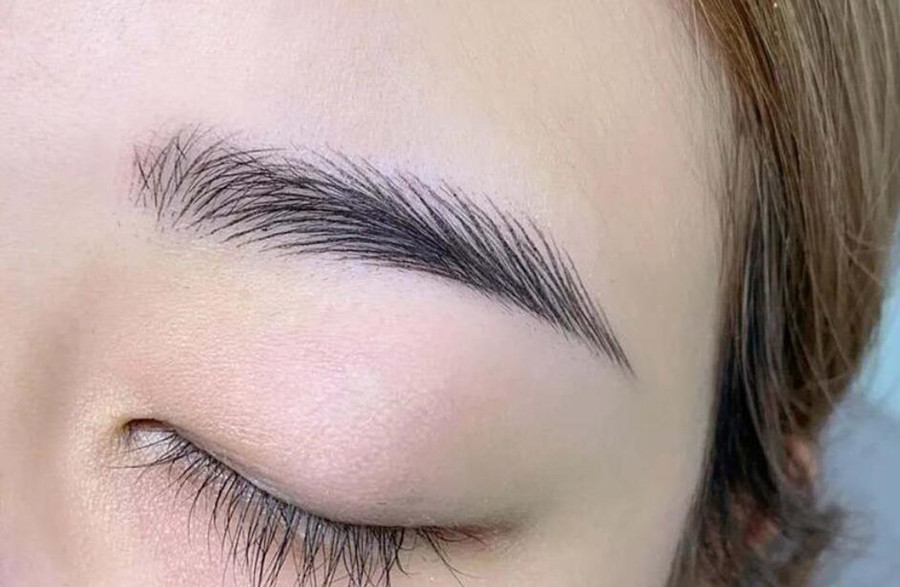 不同紋眉類型如何選色乳？廣西學(xué)紋眉毛