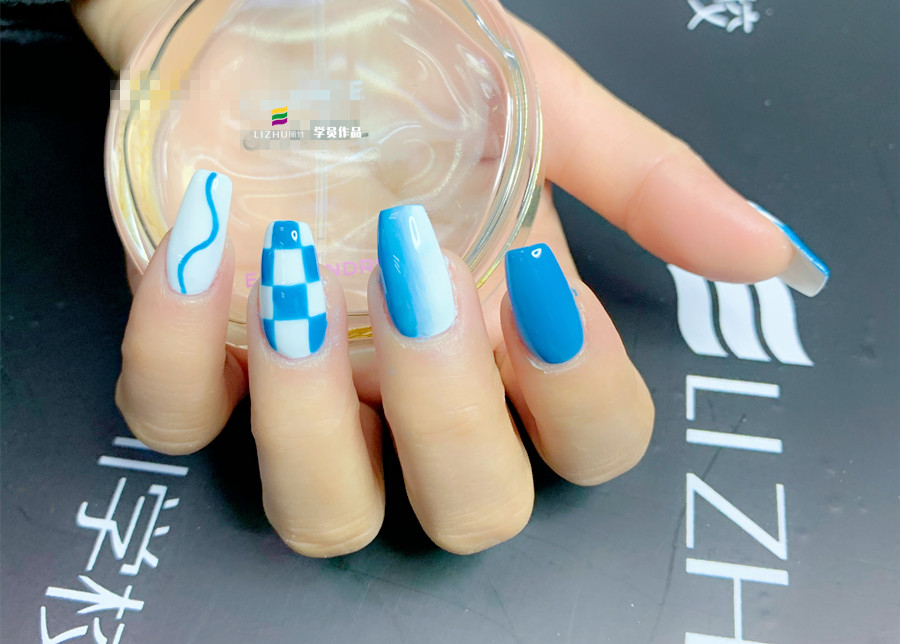 指甲油顏色選擇的技巧，美甲基礎(chǔ)講解