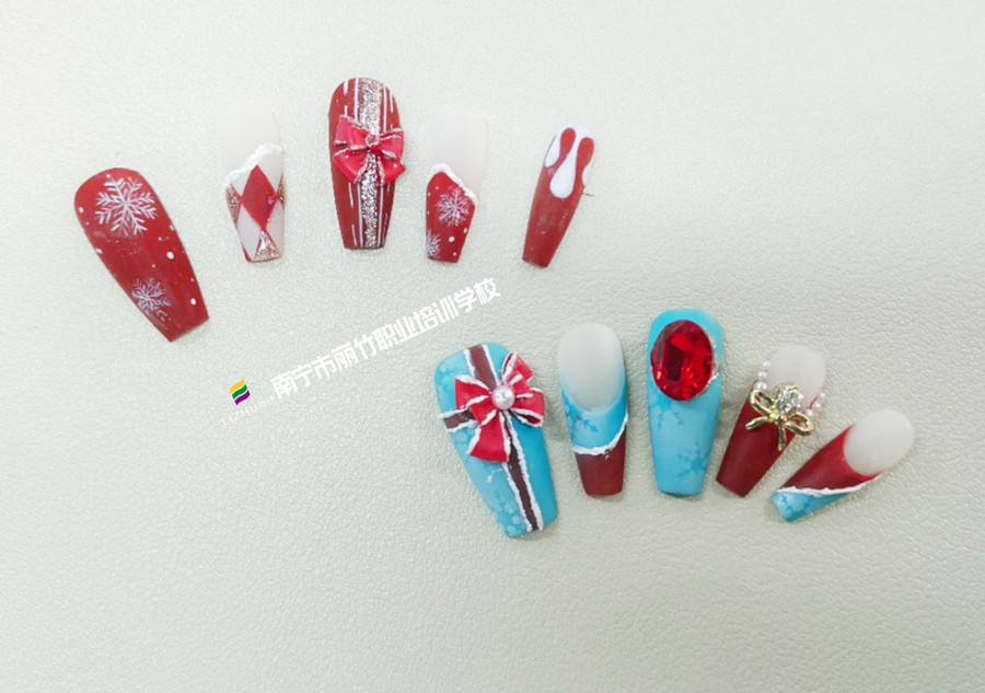 圣誕主題美甲，廣西美甲教育學員作品