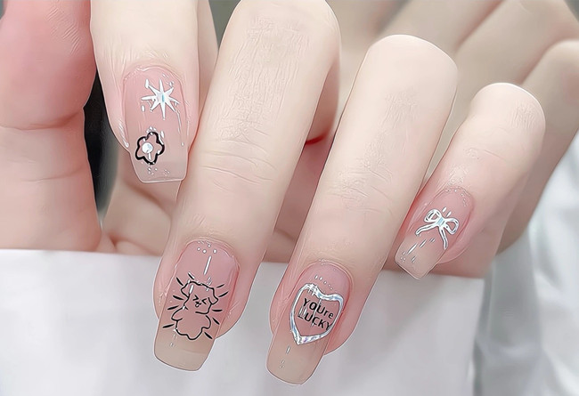 秋冬顯白裸色美甲，南寧美甲店推薦