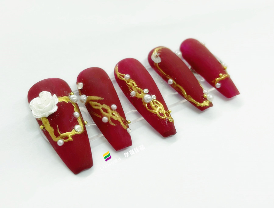 新年紅色美甲，廣西學(xué)美甲款式