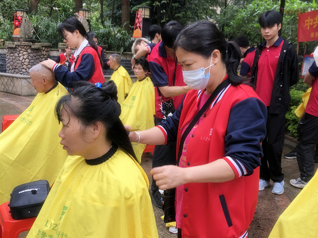 廣西學(xué)美發(fā)有實(shí)踐嗎？歡迎到廣西理發(fā)職業(yè)學(xué)校