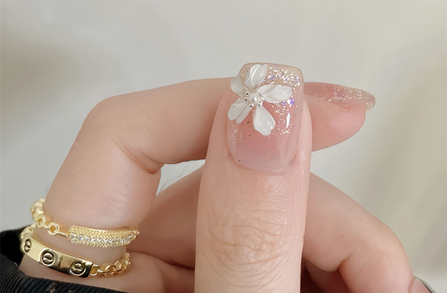 仙女必備顯白短款美甲，廣西美甲排行榜推薦