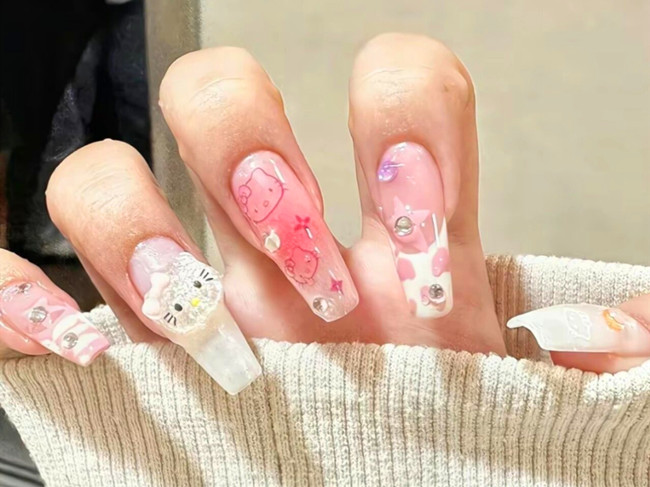 Hellokitty卡通美甲，南寧美甲款式造型學(xué)校分享