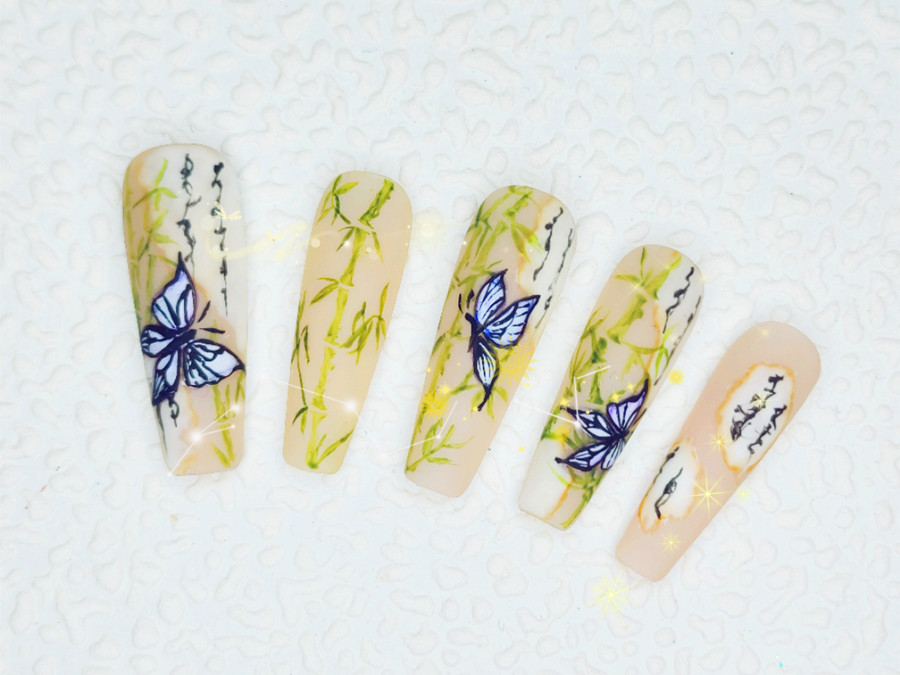 新中式美甲，告訴你南寧美甲去哪里學(xué)比較好？