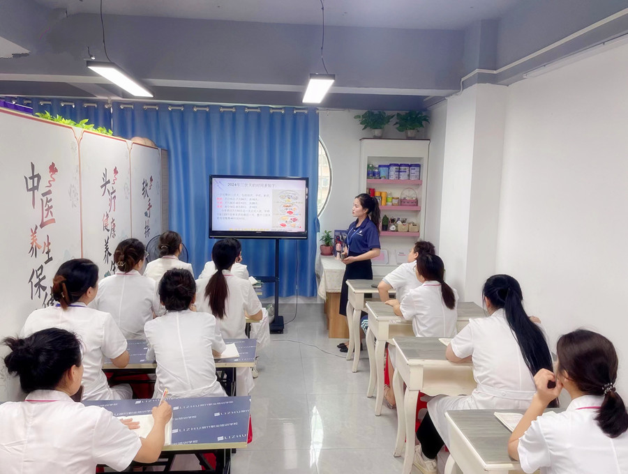 三伏天指什么？南寧美容健康學(xué)校為你講解