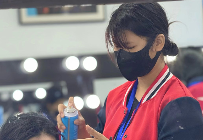 清冷風(fēng)中式造型，南寧化妝師培訓(xùn)學(xué)員作品