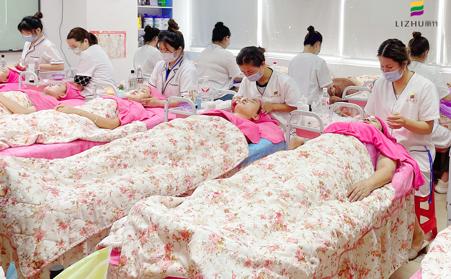 假期還債式護(hù)膚，南寧美容護(hù)膚培訓(xùn)教學(xué)