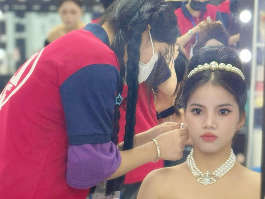 復(fù)古禮服造型 | 從零開始學彩妝（麗竹彩妝培訓）作品