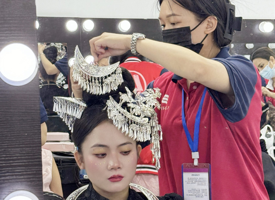 民族風旅拍寫真，廣西彩妝訓練作品