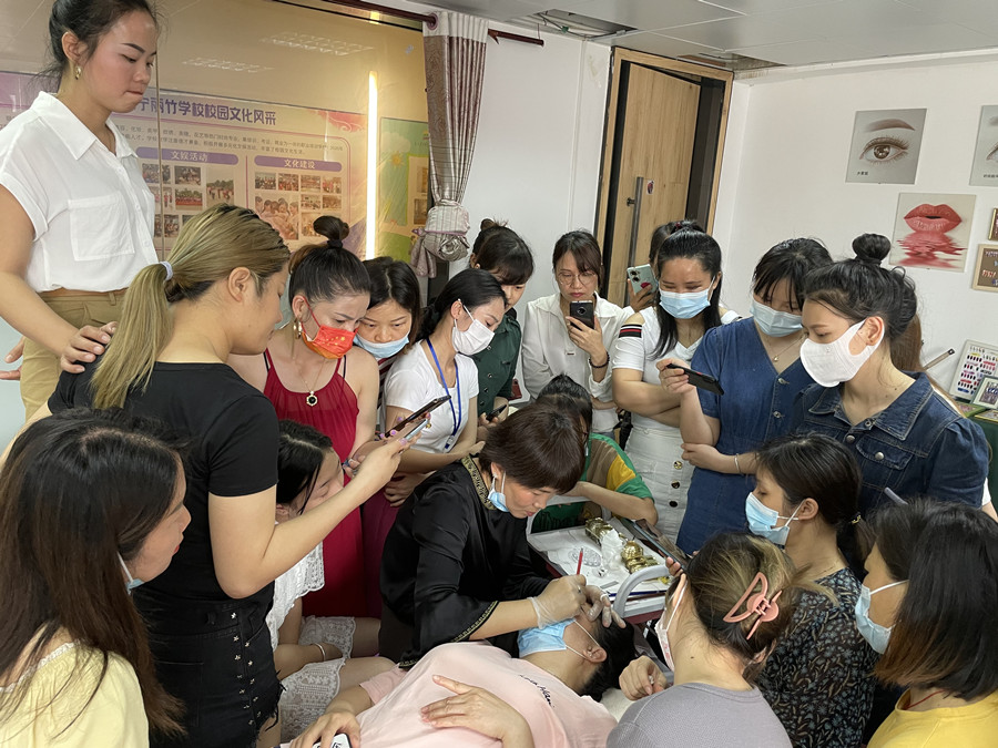 1729564283276285.jpg 101.jpg