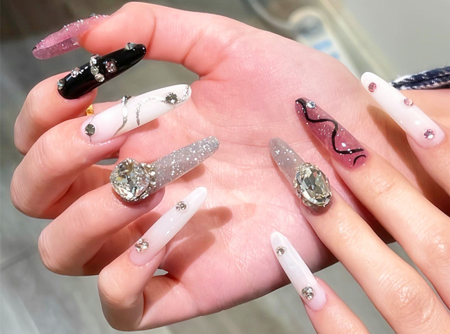 辣妹甜酷風美甲，南寧美甲造型網(wǎng)紅款推薦