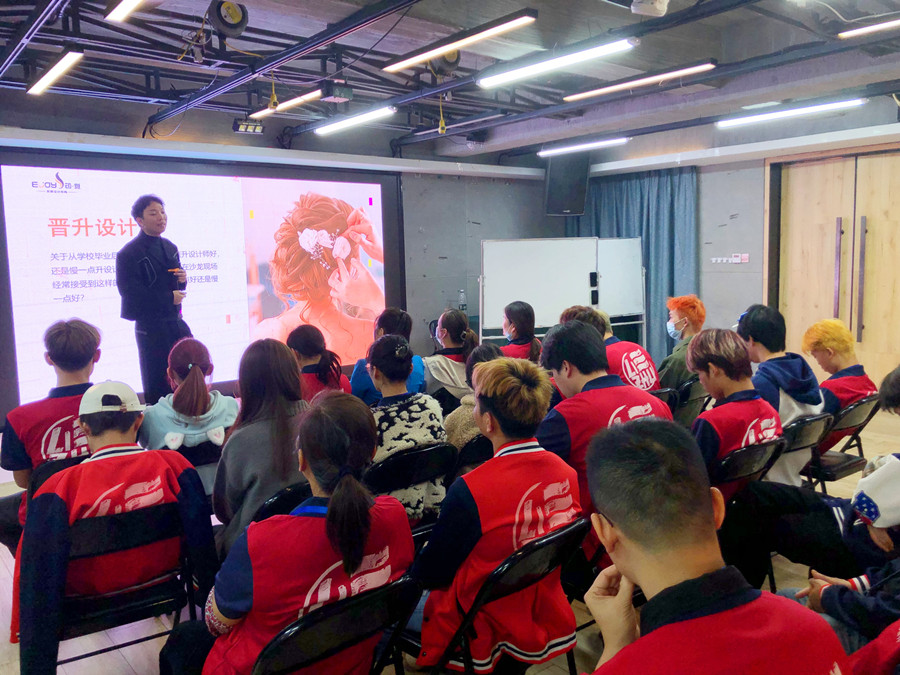 廣西美發(fā)畢業(yè)找工作：印·覺形象設計機構(gòu)專場