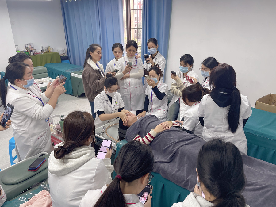 南寧洗護(hù)頭療：為什么頭療越來越受歡迎？