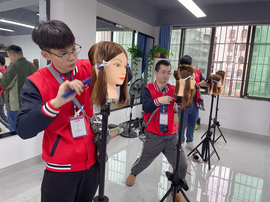 廣西美發(fā)造型剪發(fā)：女士精剪造型要學(xué)哪些內(nèi)容？