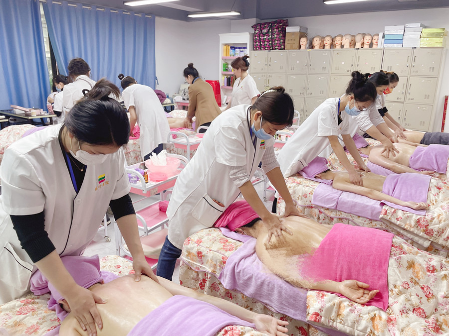 肩部按摩操作注意事項(xiàng)，廣西美容健康管理手法講解