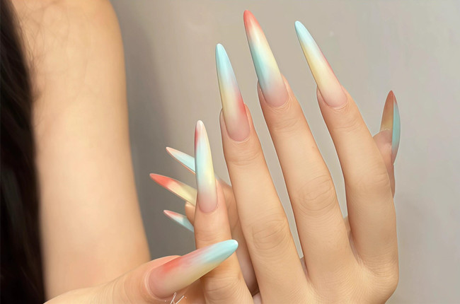 在逃公主美甲，南寧美甲造型設(shè)計學(xué)校推薦