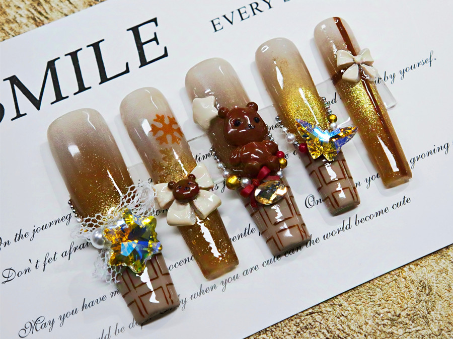 巧克力熊美甲，廣西美甲學(xué)徒熱門款推薦