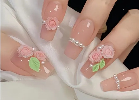 甜美系開春美甲，南寧專業(yè)美甲師推薦