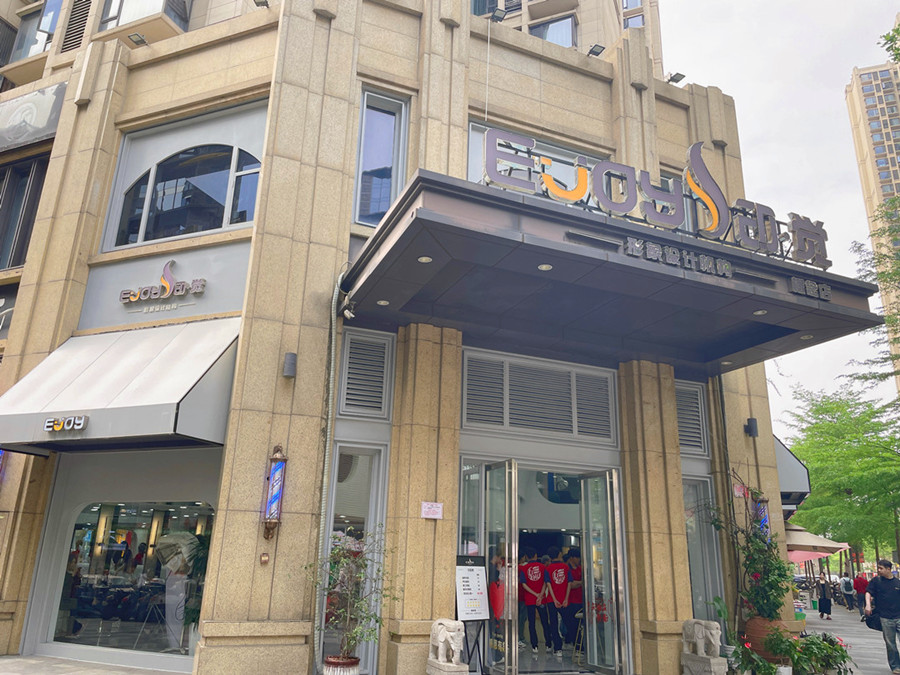 有圖有真相！南寧美發(fā)畢業(yè)就業(yè)到店參觀