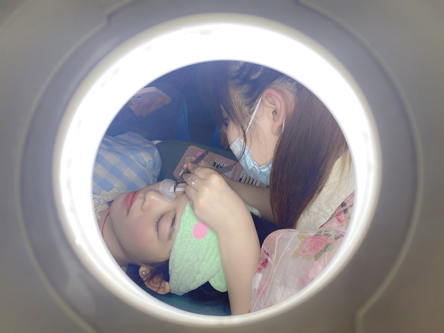 南寧美睫哪里專業(yè)？南寧學(xué)美睫去哪里？