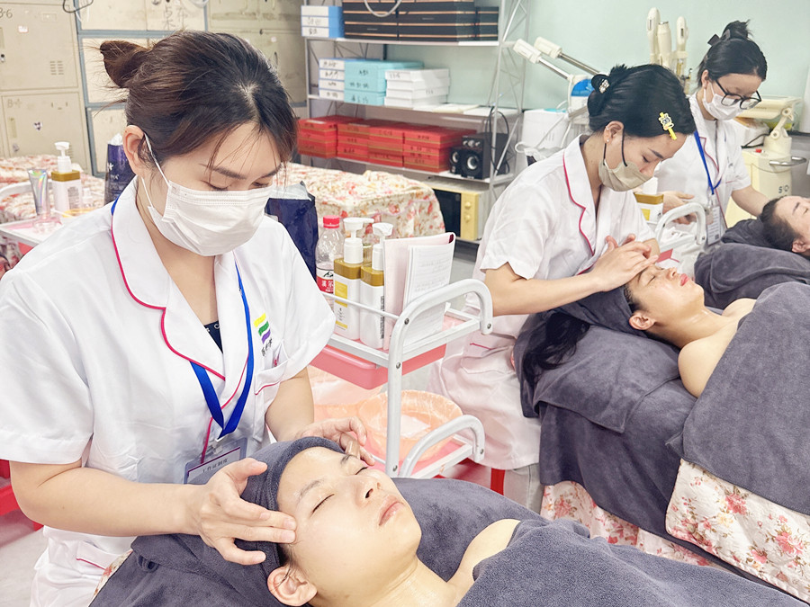 去年用過的防曬霜還能用嗎？南寧美容護(hù)膚專業(yè)