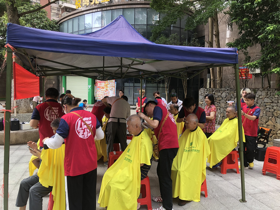 廣西社會(huì)實(shí)踐美發(fā)，專業(yè)技術(shù)受稱贊