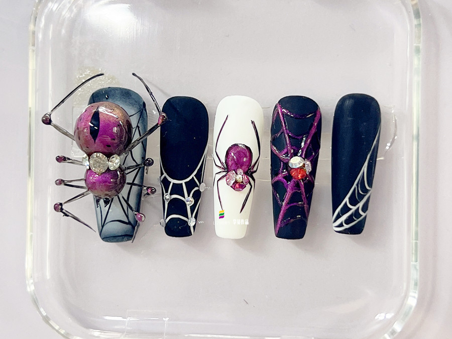 立體蜘蛛辣妹美甲，廣西美甲進修深造