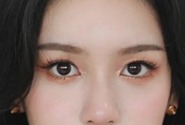 富家千金眼妝調(diào)整思路，化妝入門初學(xué)者教程